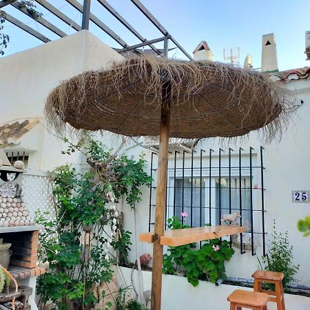 Villa Lagos A 25 Metros Del Mar Roquetas de Mar Exteriör bild