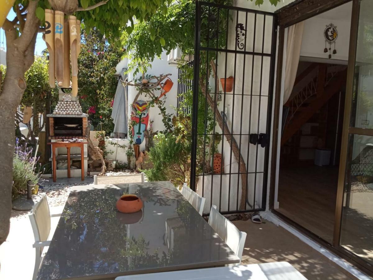 Villa Lagos A 25 Metros Del Mar Roquetas de Mar Exteriör bild